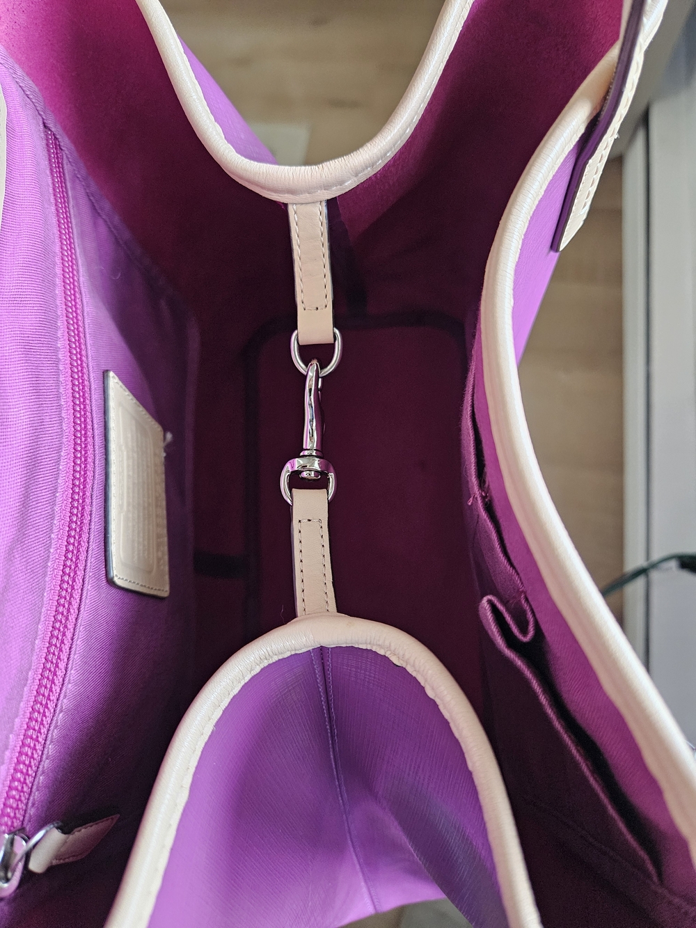 Coach Purple Patent Leather Tote with Beige Trim - Picture 5 of 9